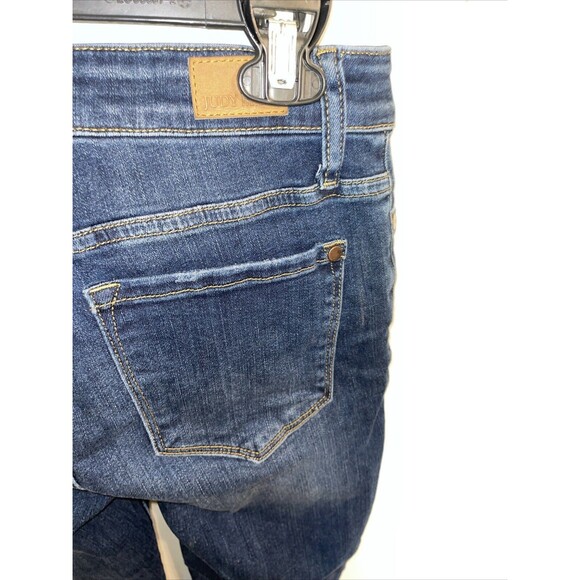 Judy Blue Women’s Skinny Fit Jeans Sz 27x28 Blue Dark Wash Button Fly Distressed - Picture 10 of 12